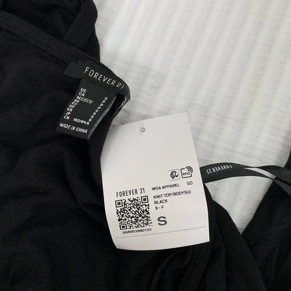 Cutout halter bodysuit in black - Picture 9 of 13